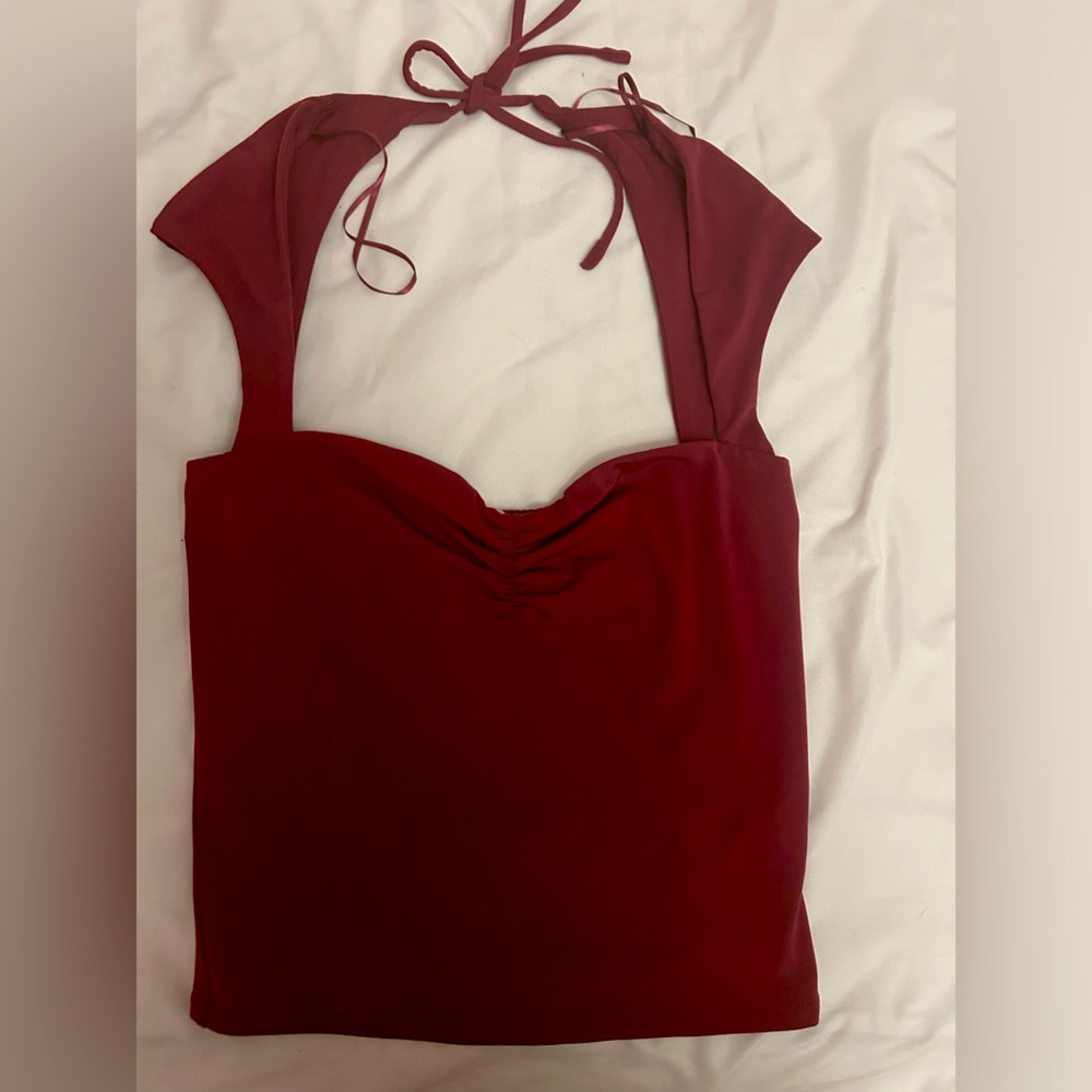 sweetheart cut red top from garage